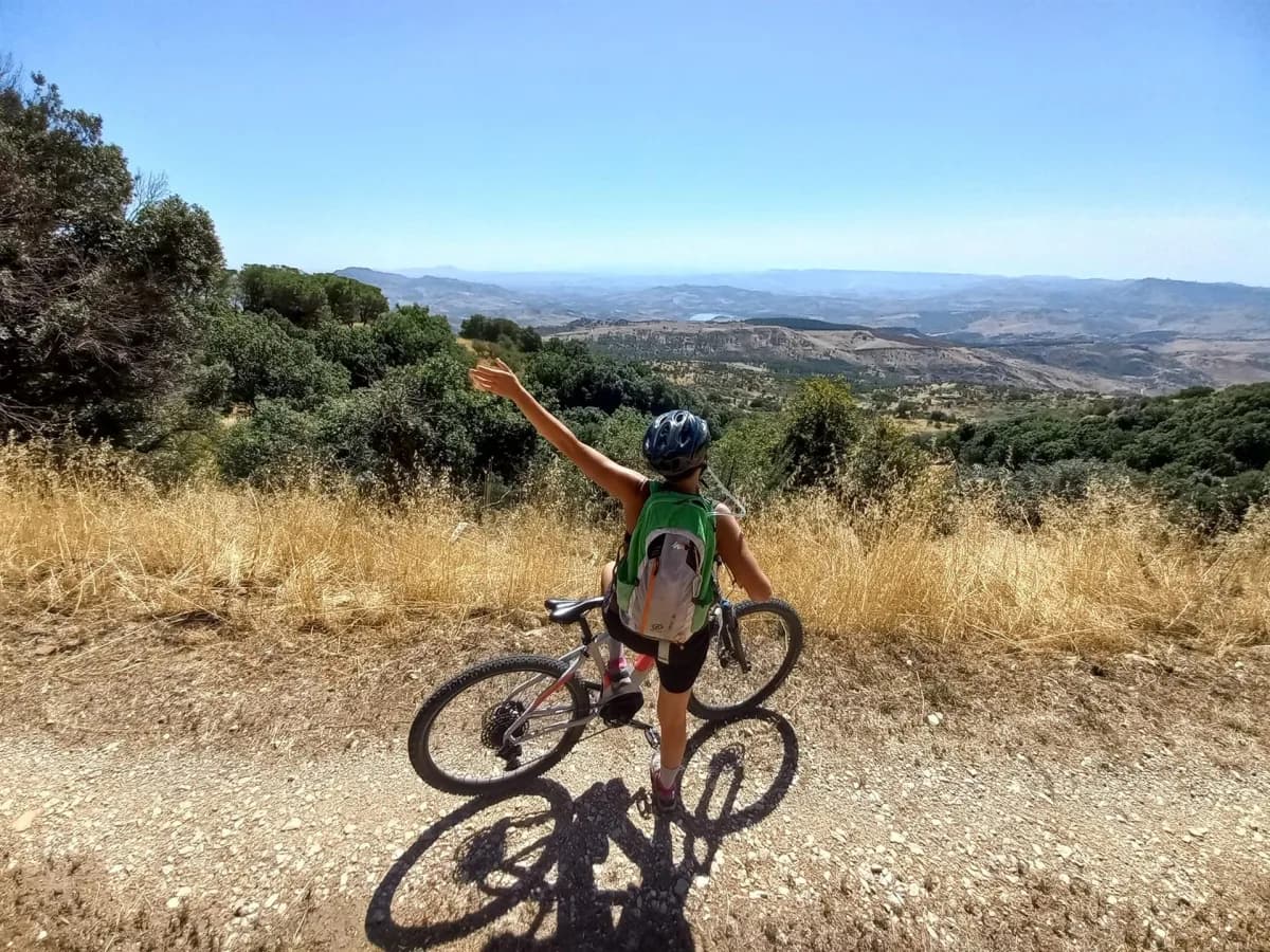 E-bike Tour: Pergusa – Parco minerario Floristella