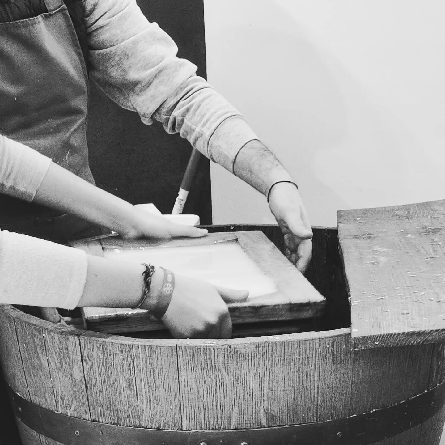 Handmade paper, the way it used to be made · 2
