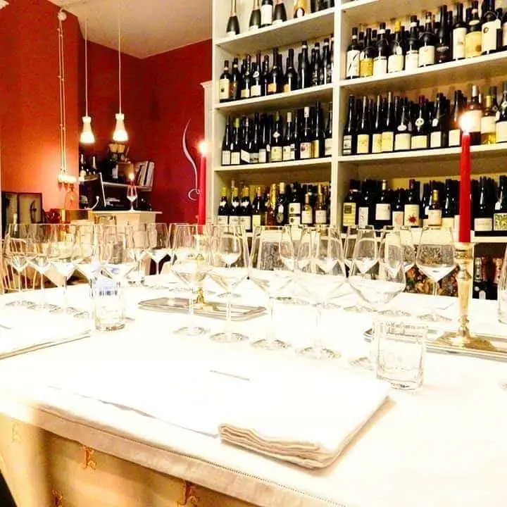 Tommy's Wine: wine and champagne tasting · 2