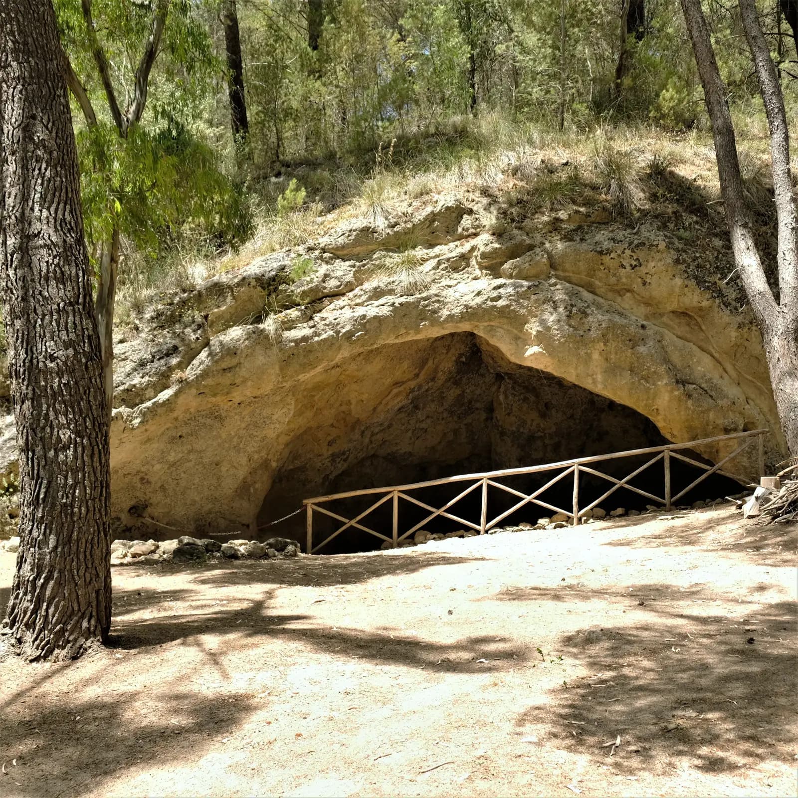 The village in the rock: the Byzantine Village · 3
