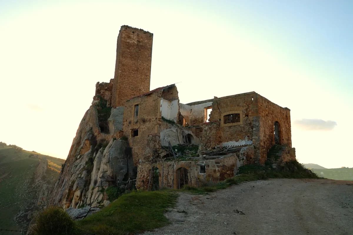 Castel di Gresti